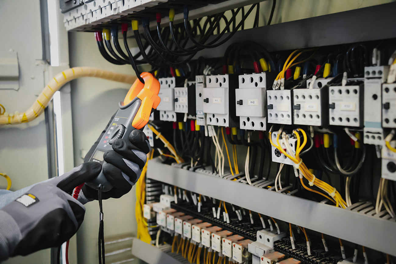 DGUV Vorschrift 3-Check bei Elektroinstallation Maas in Zeitz