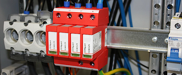 Über­spannungs­schutz bei Elektroinstallation Maas in Zeitz